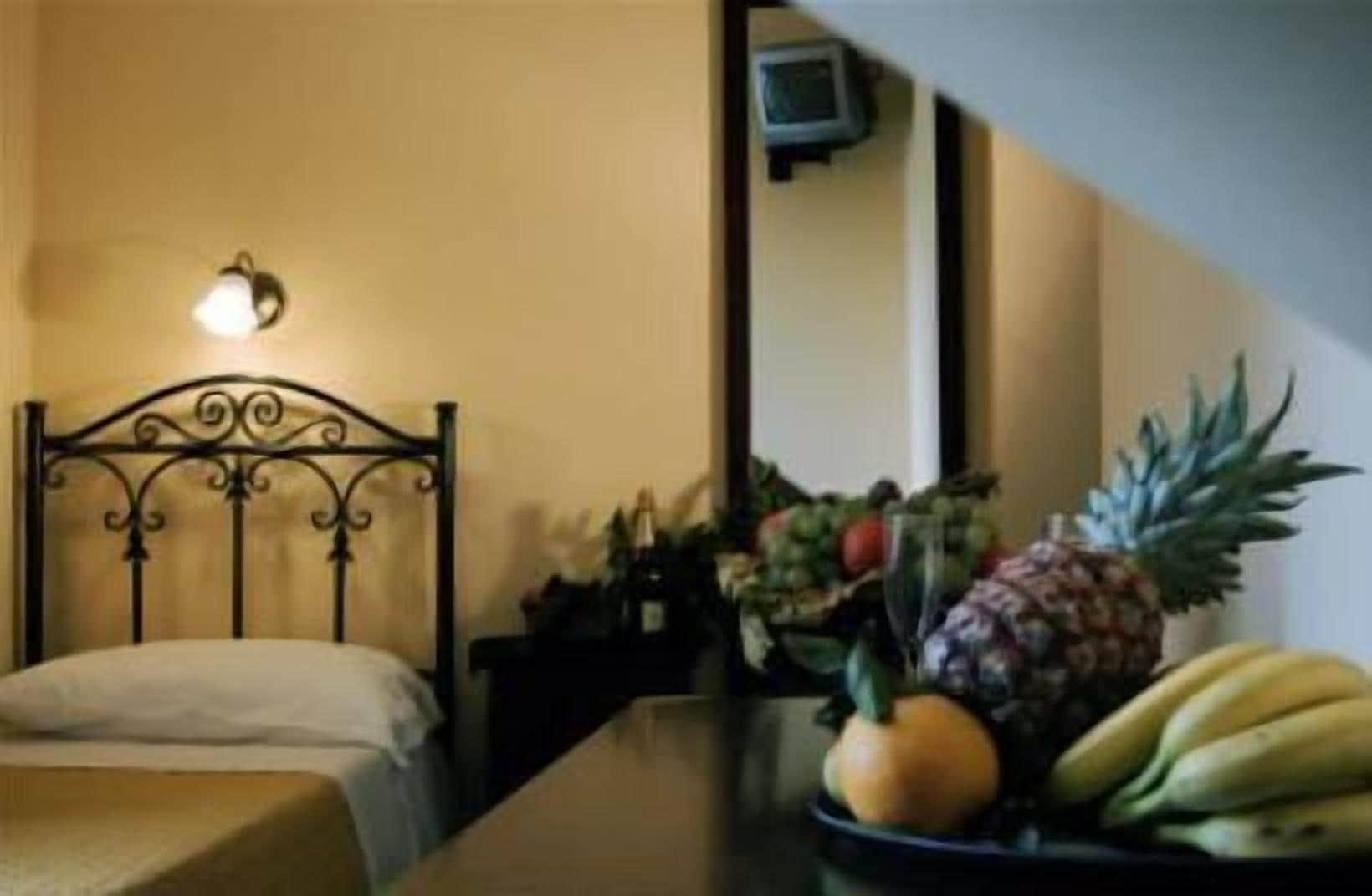Hotel Columbia Palermo Esterno foto