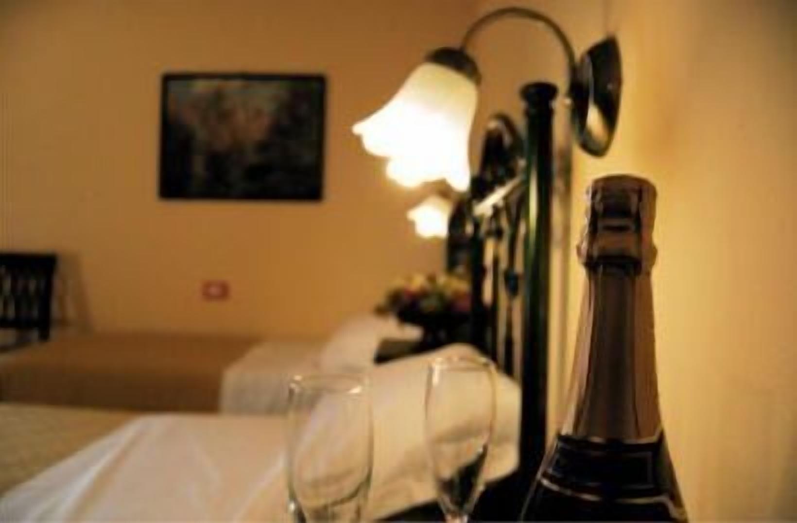 Hotel Columbia Palermo Esterno foto