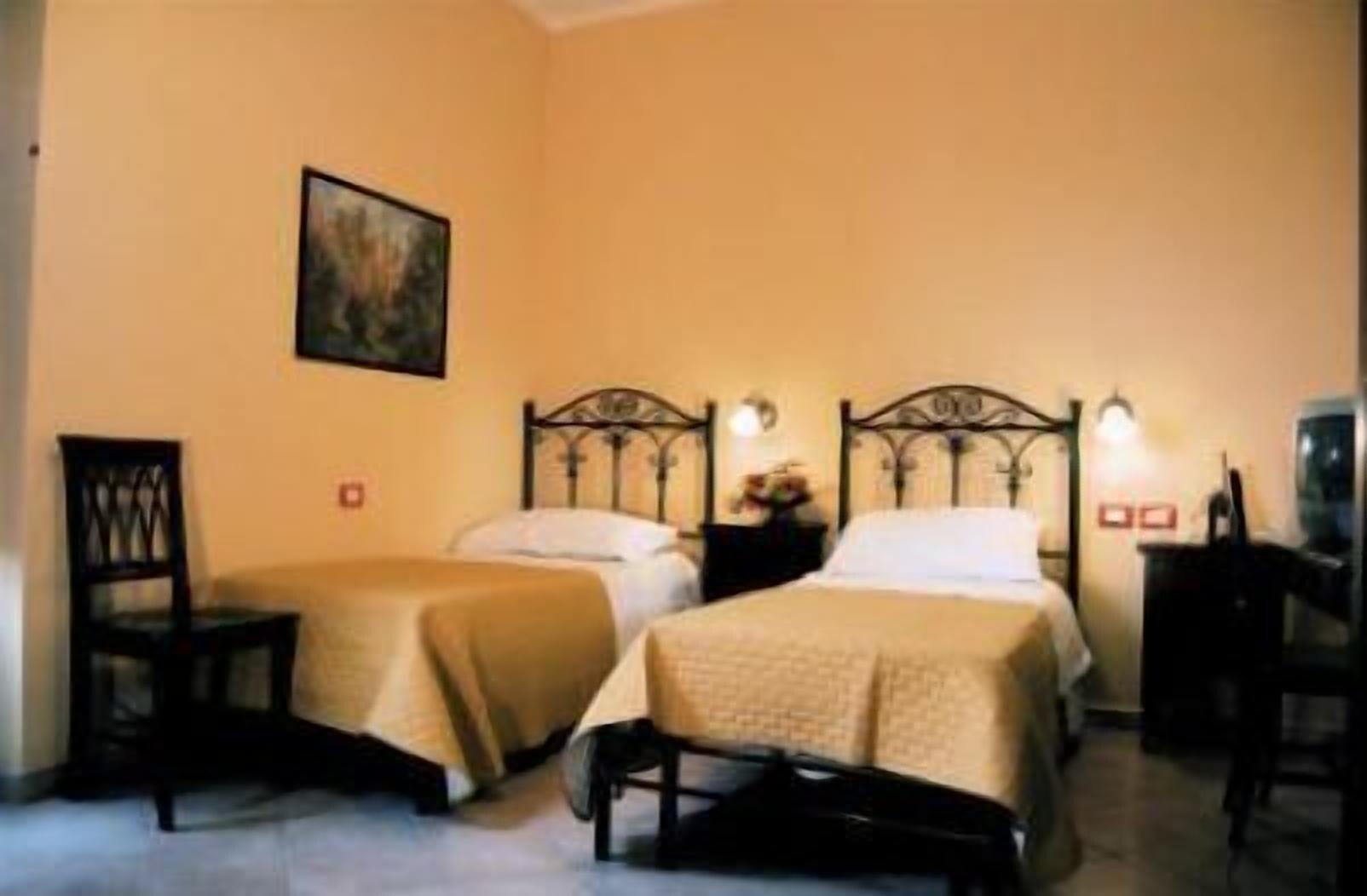 Hotel Columbia Palermo Esterno foto