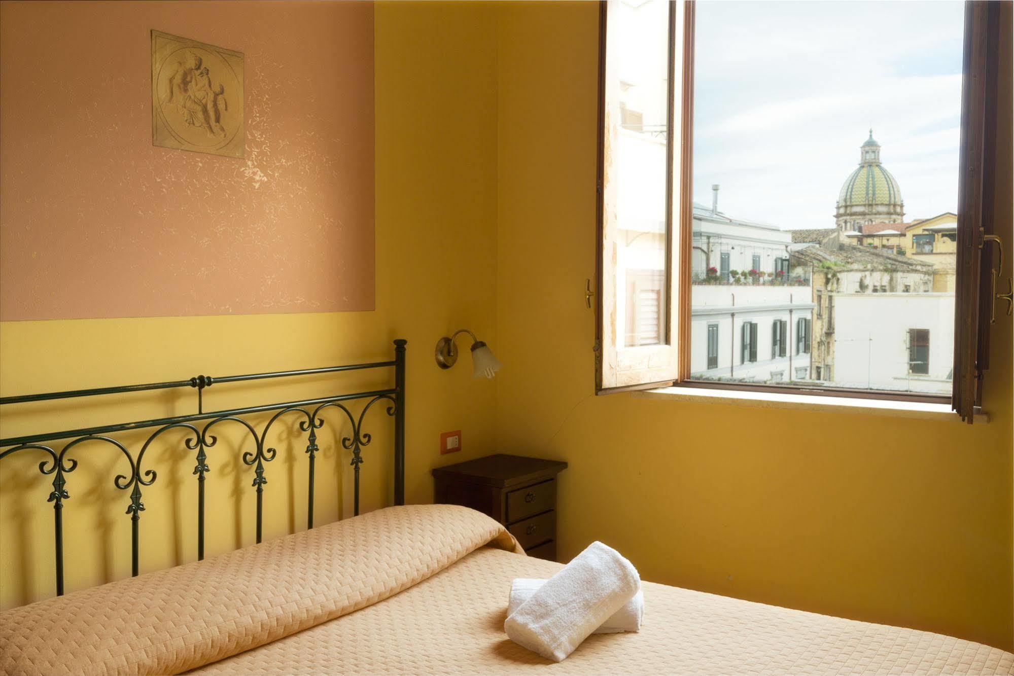 Hotel Columbia Palermo Esterno foto